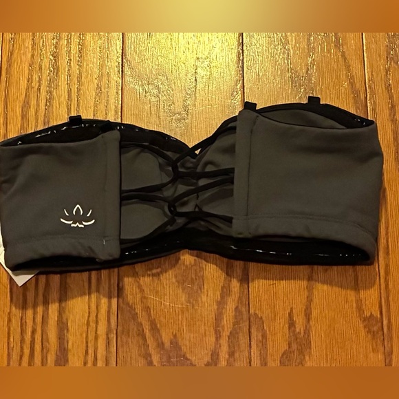 NWT Beyond Yoga Bandeau L Sports Bra Steel Gray Color Missing Shoulder Straps - Picture 3 of 7